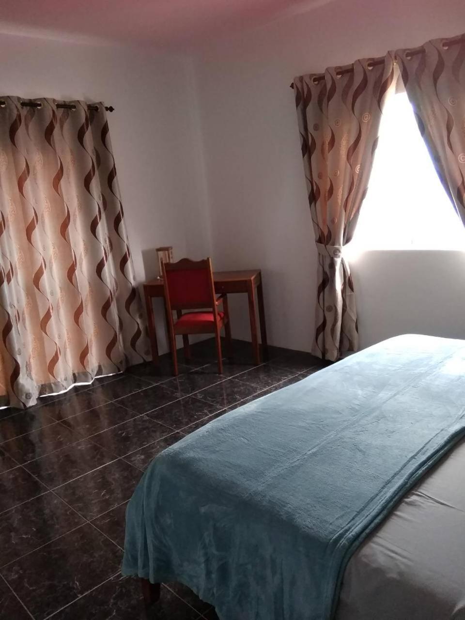 Chez Jumpy Hotel Понта до Сол Екстериор снимка